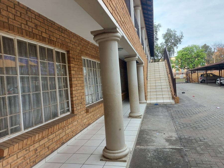 2 Bedroom Property for Sale in Rustenburg Central North West